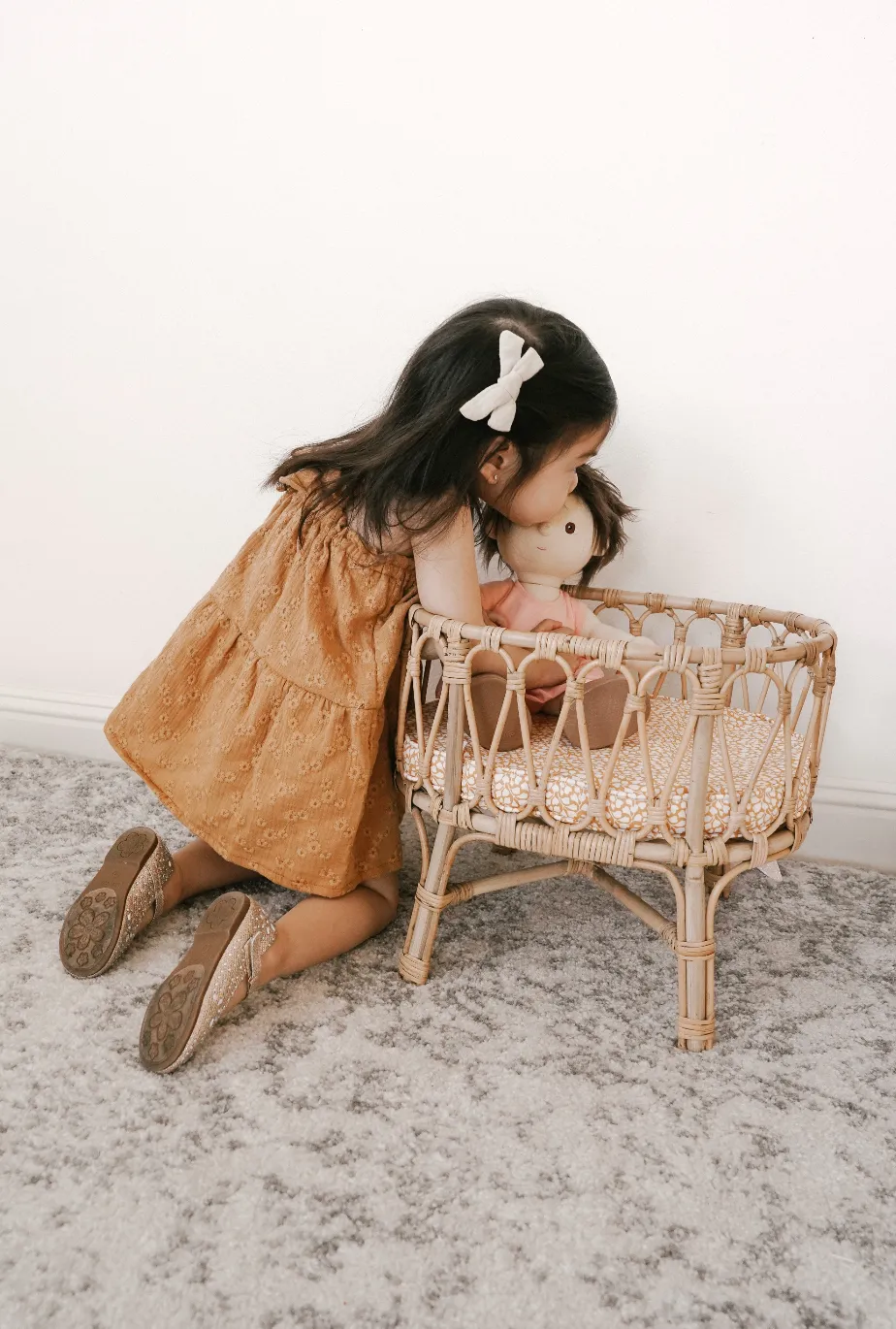 Baby dress / embroidered muslin - caramel