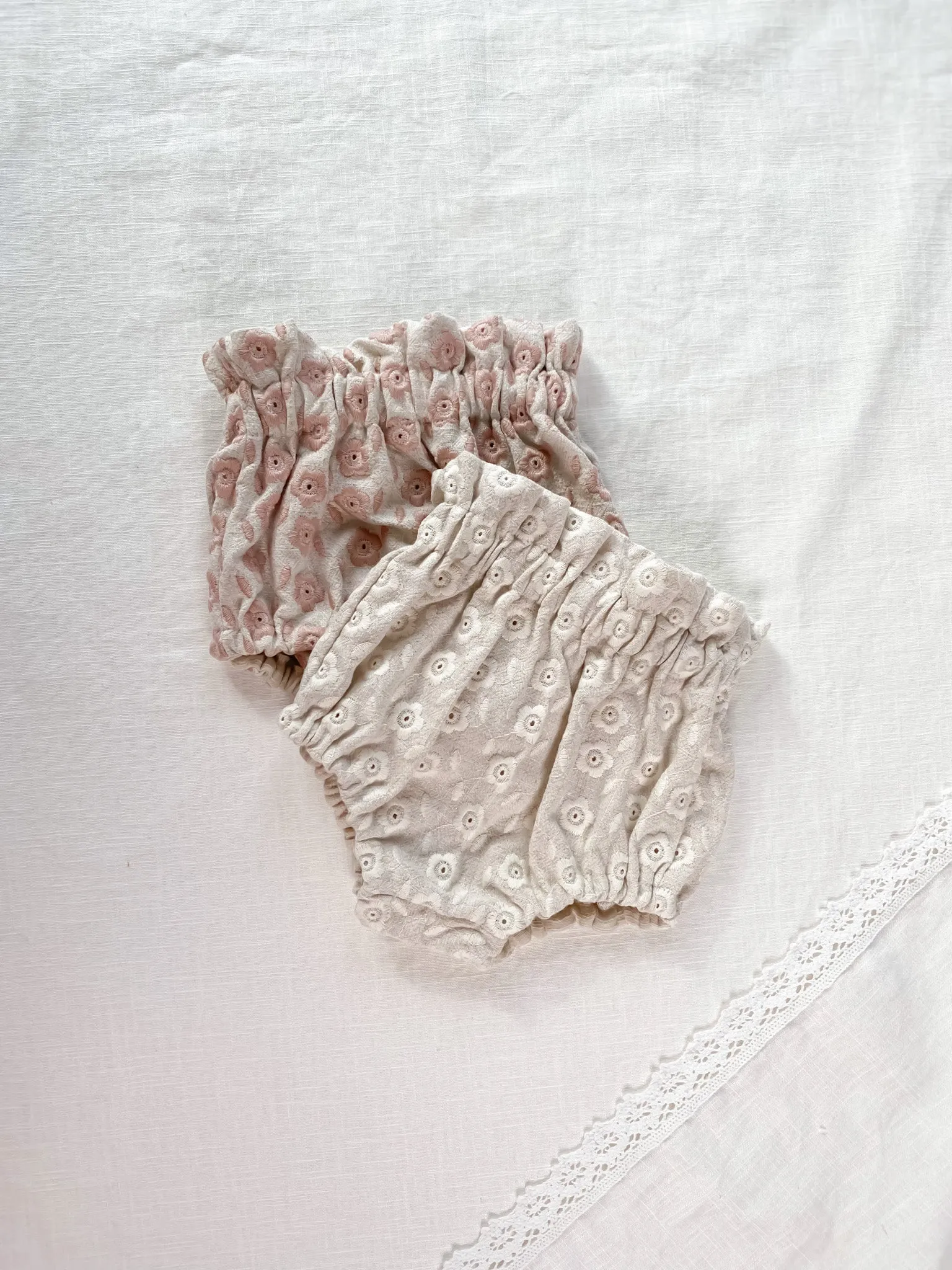 Bloomers / embroidered floral linen - blush