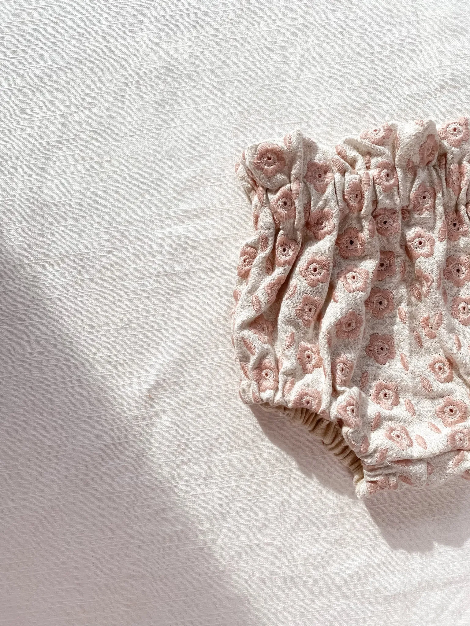 Bloomers / embroidered floral linen - blush