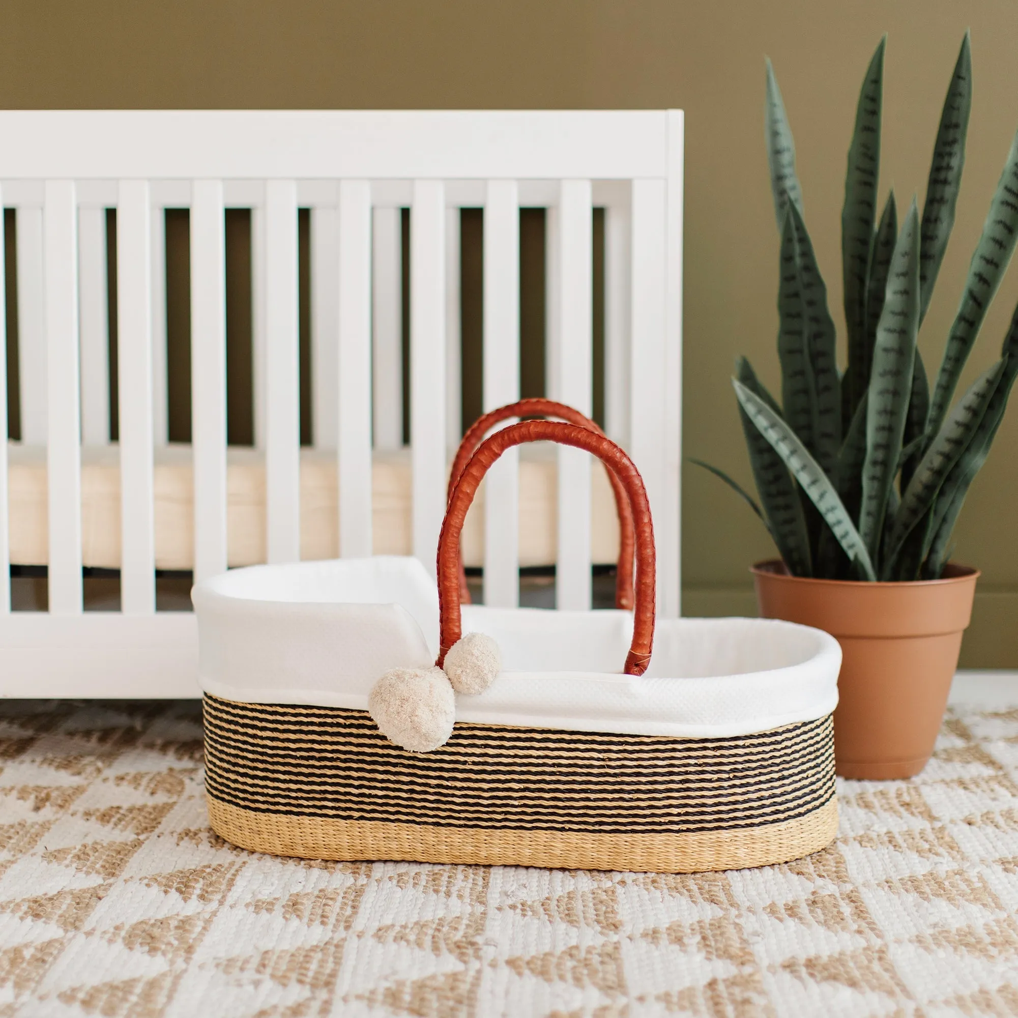 Fig<br>African Moses Basket<br>discontinued design